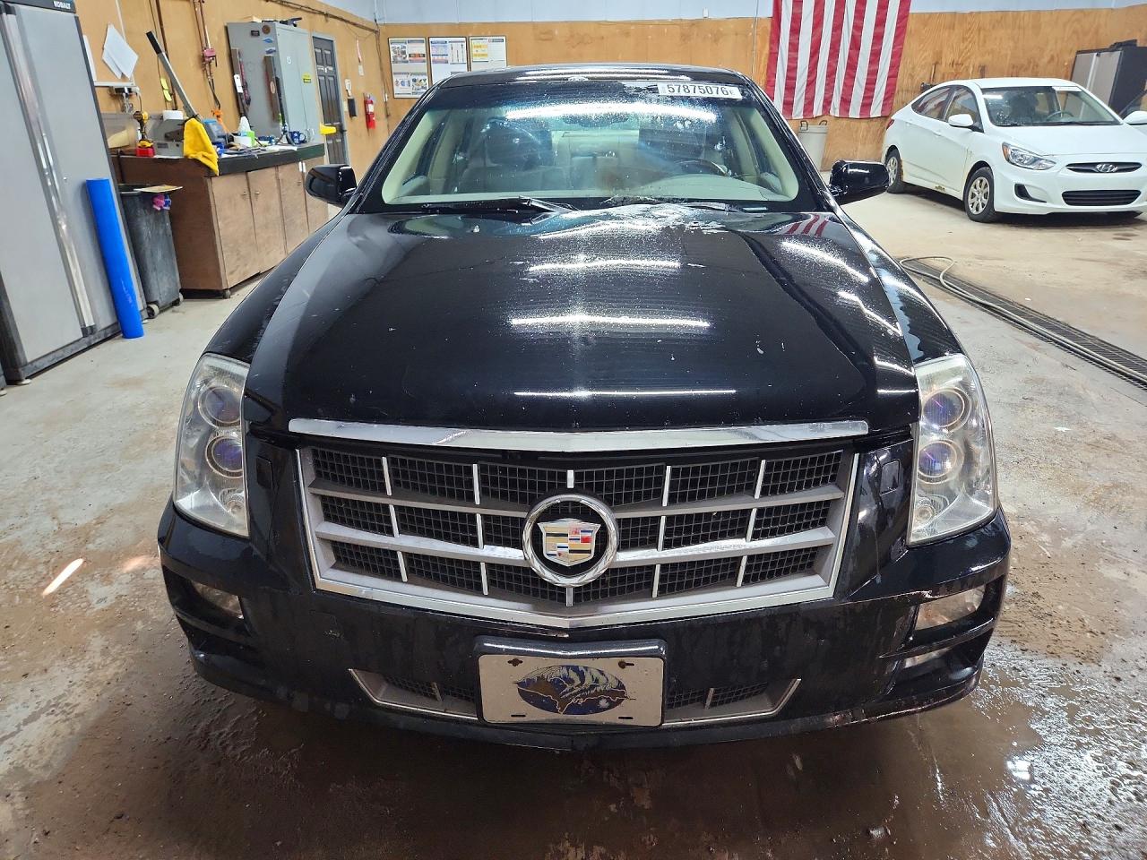 2011 CADILLAC STS