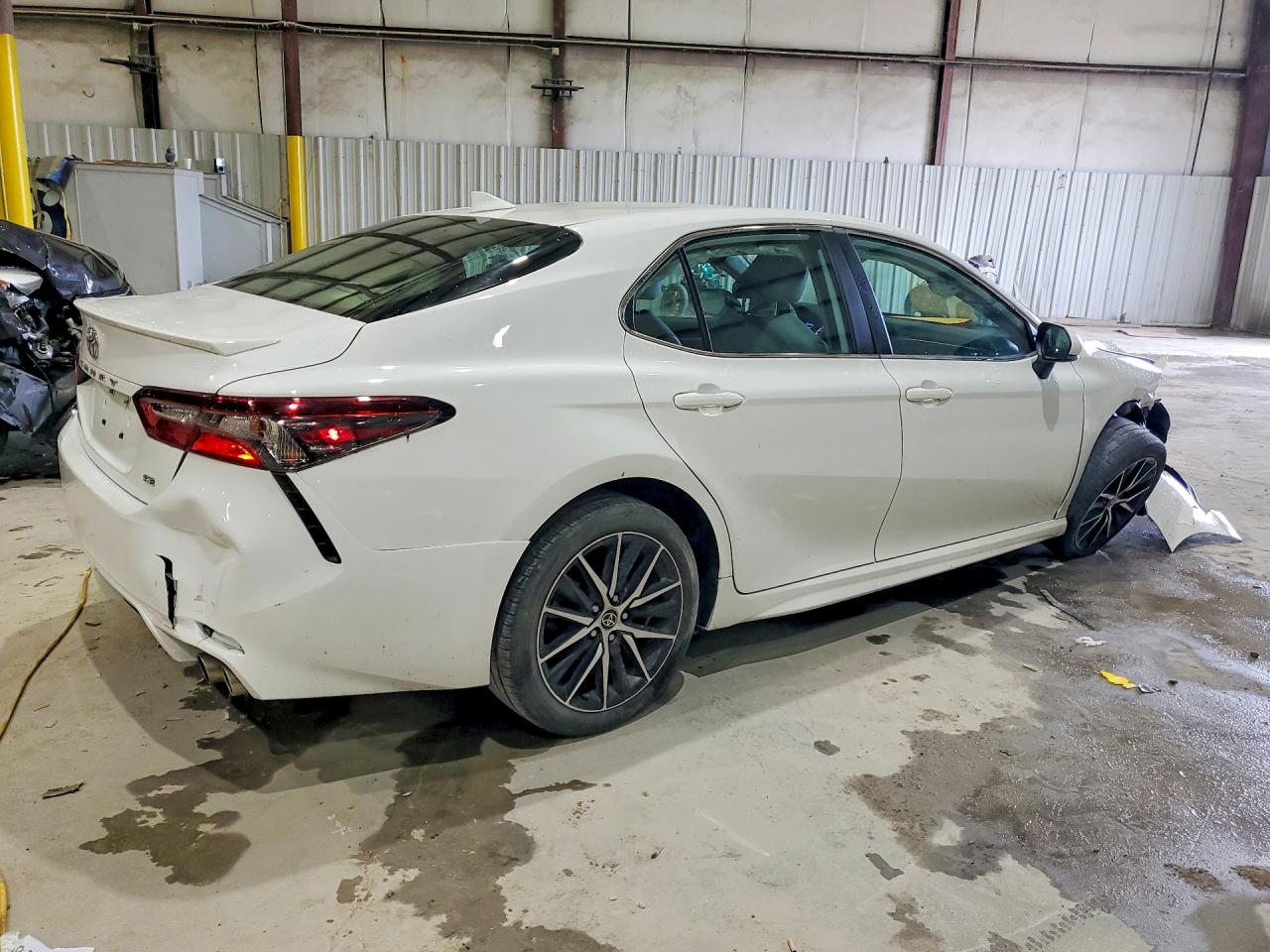 2023 TOYOTA CAMRY