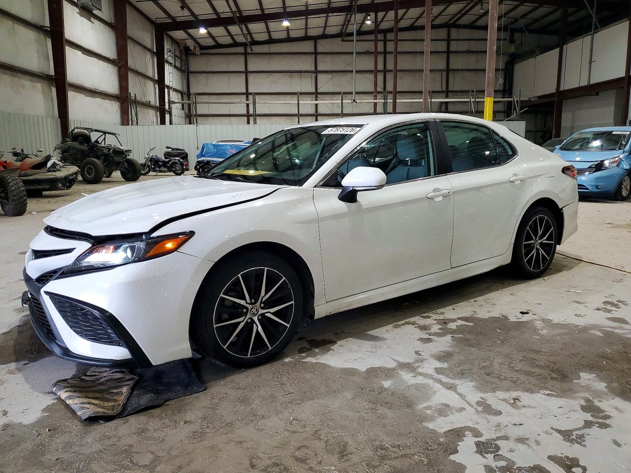 2023 TOYOTA CAMRY