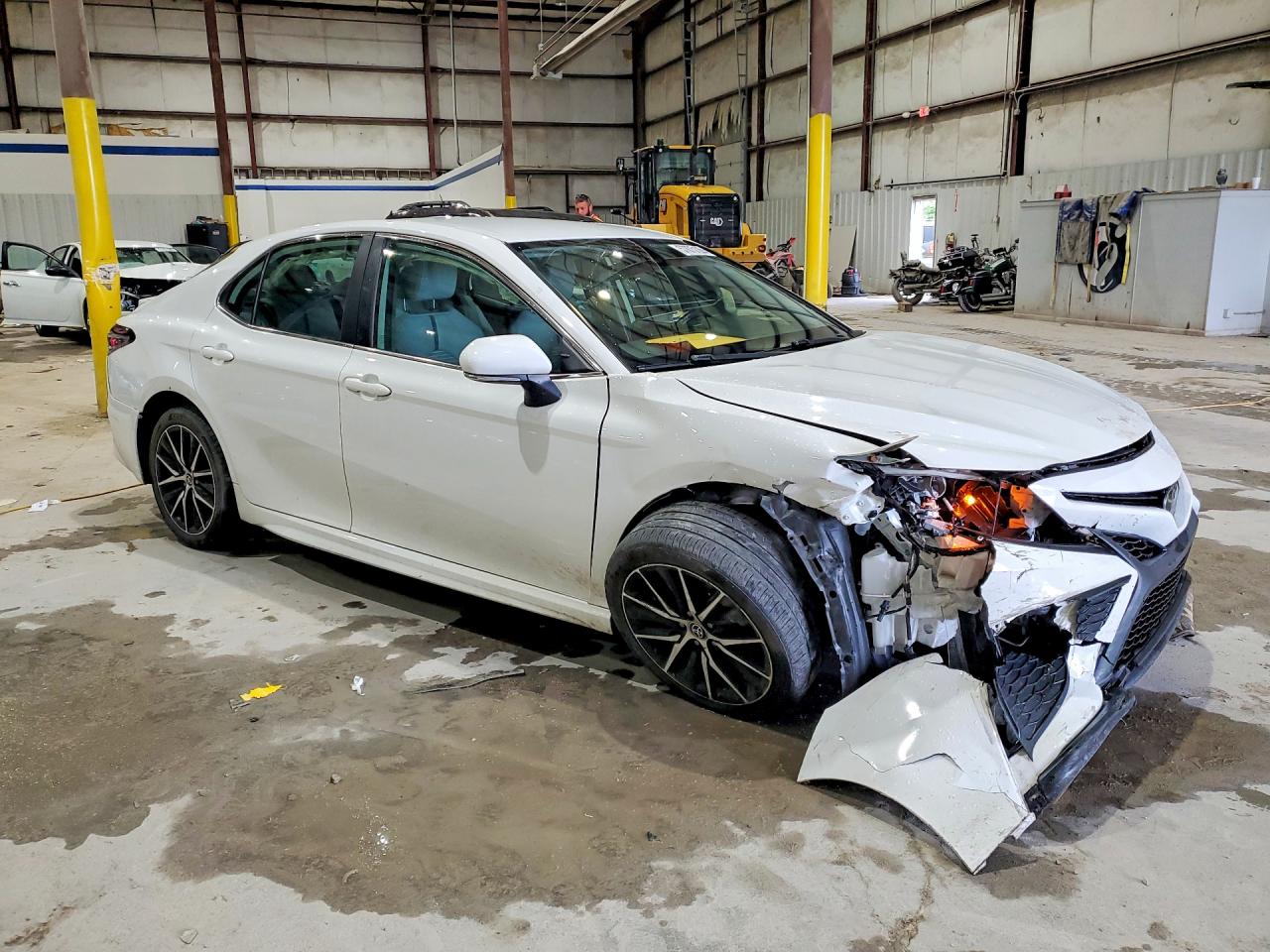 2023 TOYOTA CAMRY