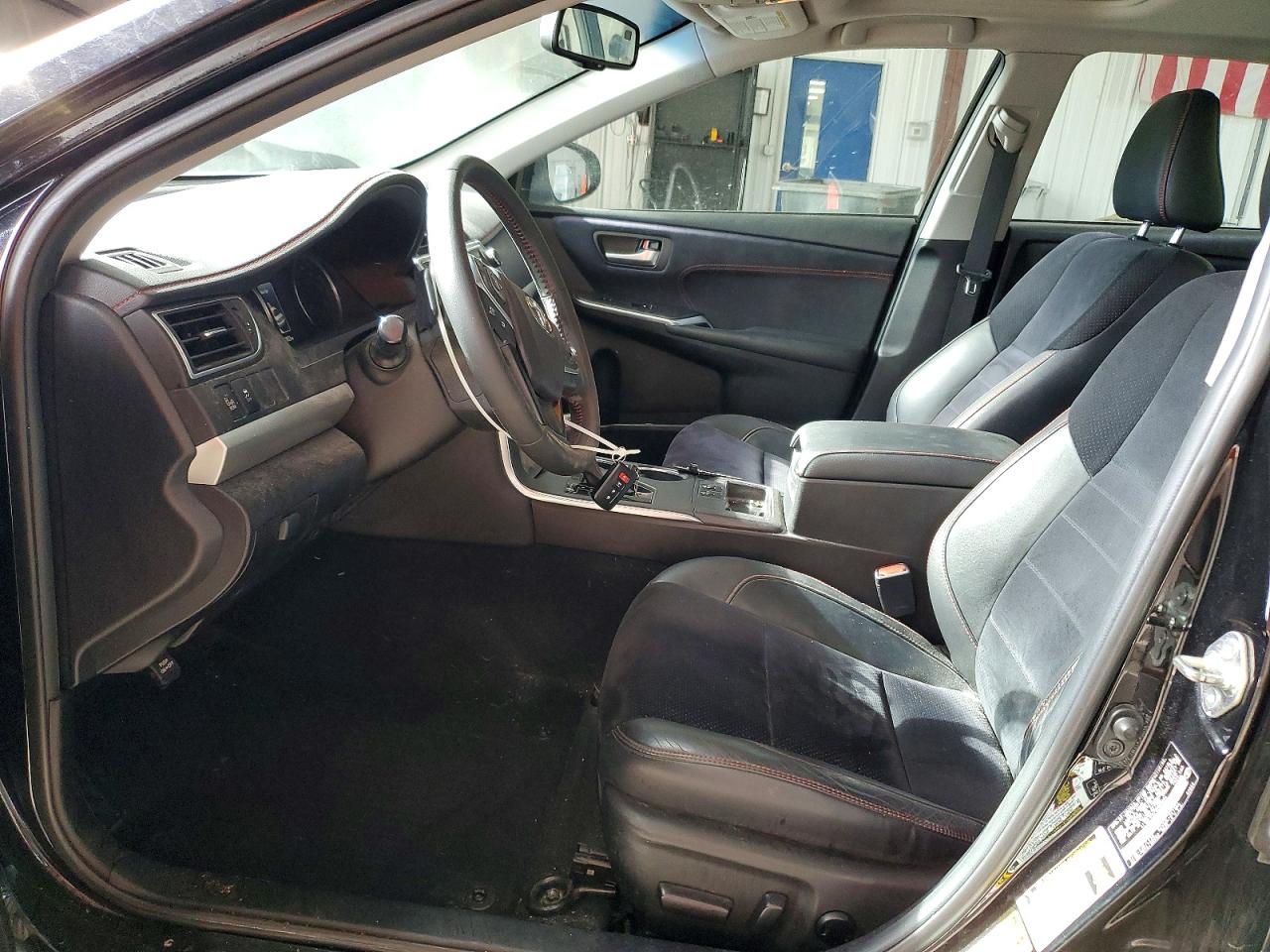 2016 TOYOTA CAMRY