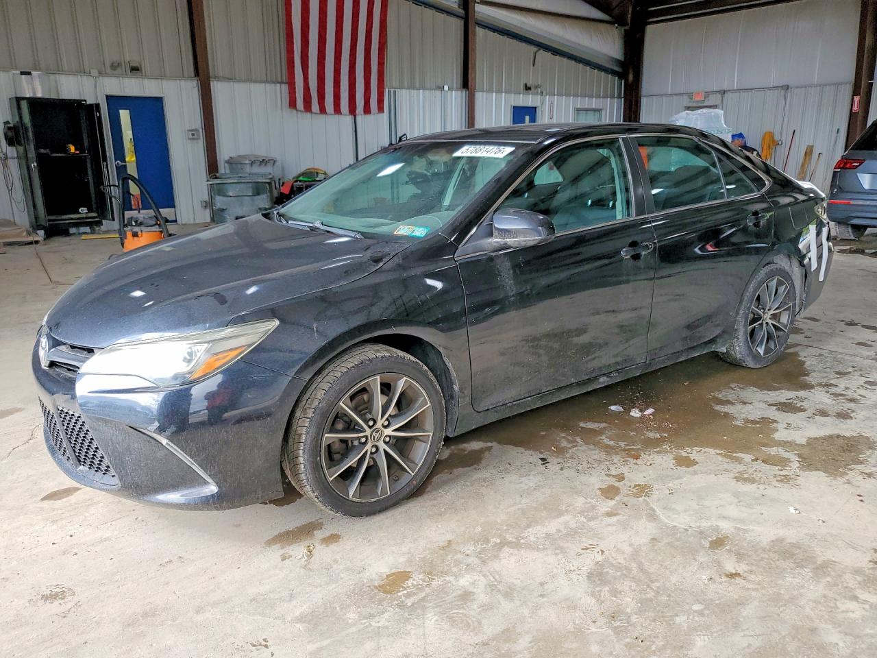 2016 TOYOTA CAMRY