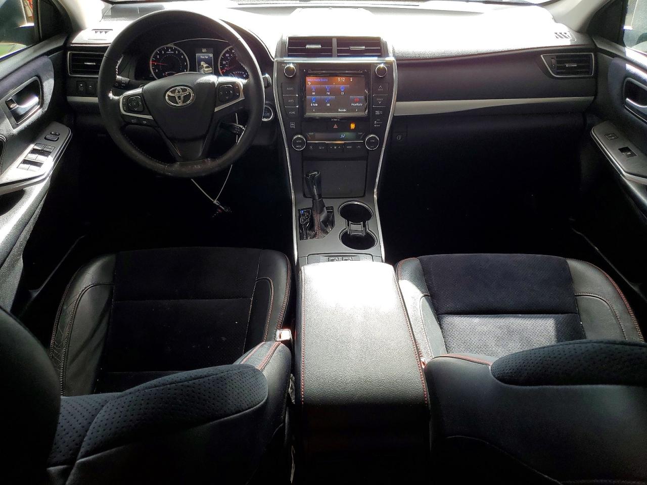 2016 TOYOTA CAMRY