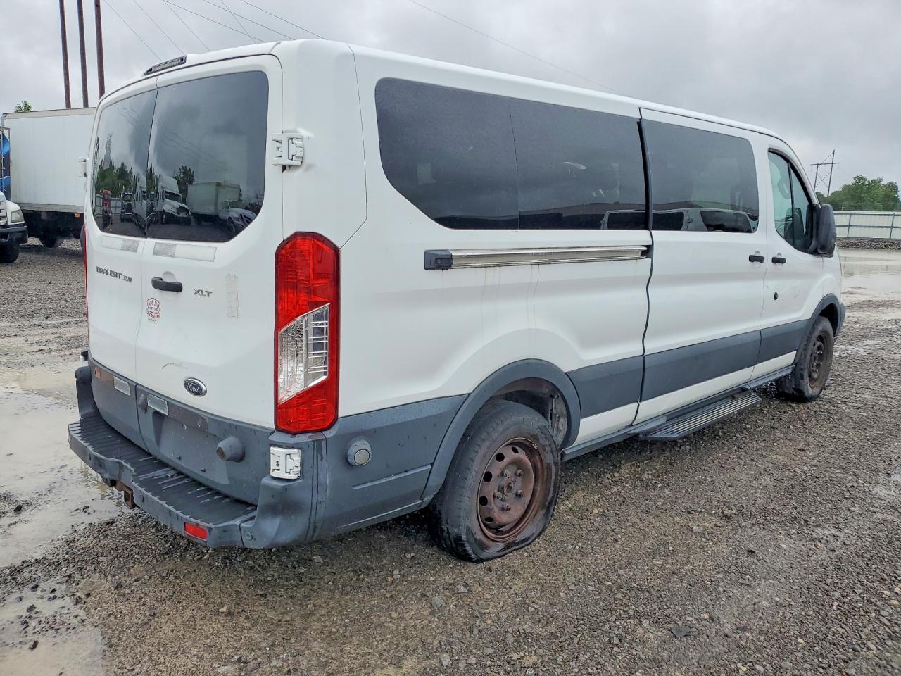 2015 FORD TRANSIT