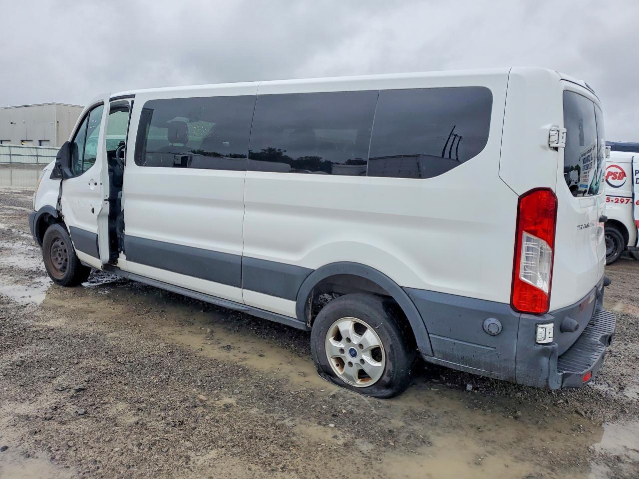 2015 FORD TRANSIT