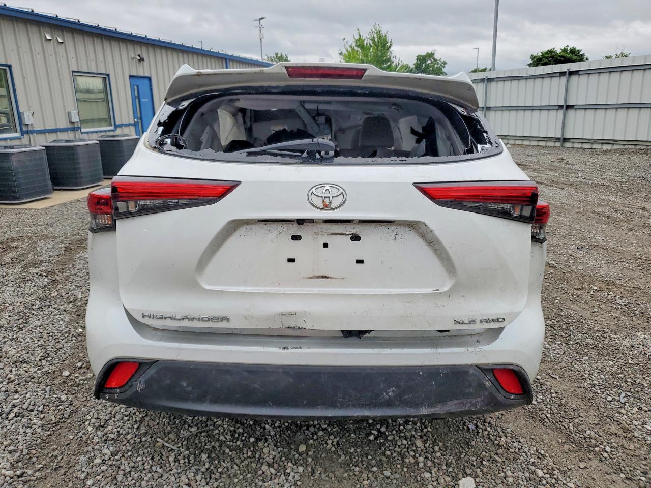 2022 TOYOTA HIGHLANDER