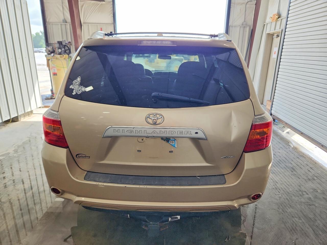 2010 TOYOTA HIGHLANDER