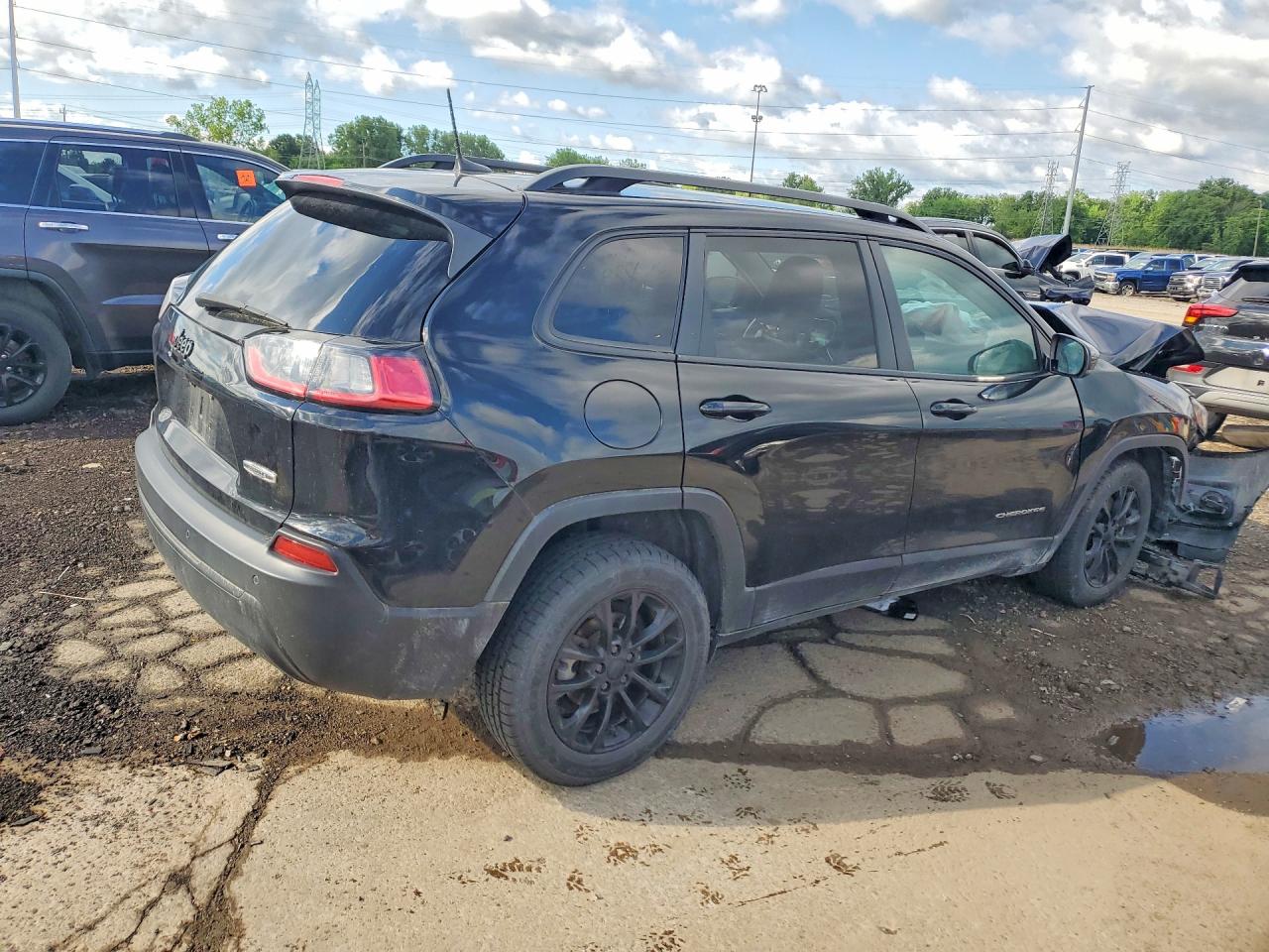 2019 JEEP CHEROKEE