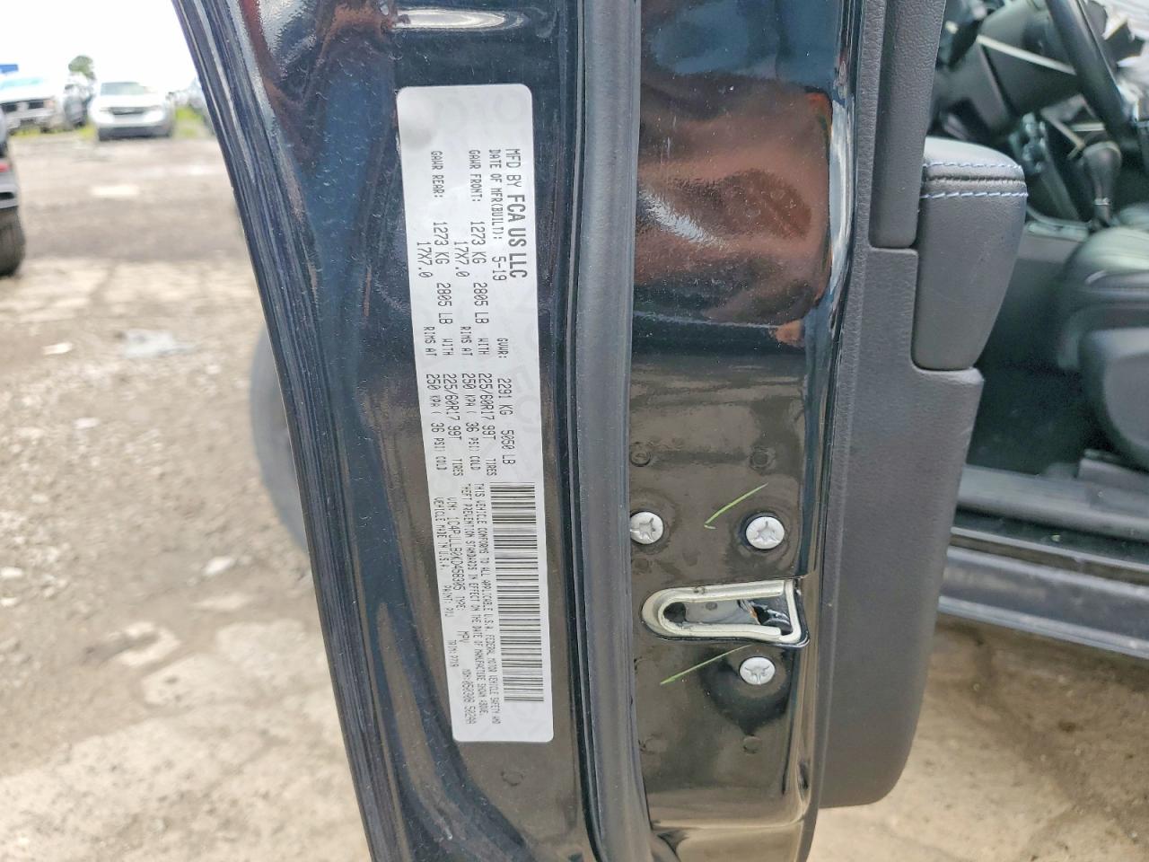 2019 JEEP CHEROKEE
