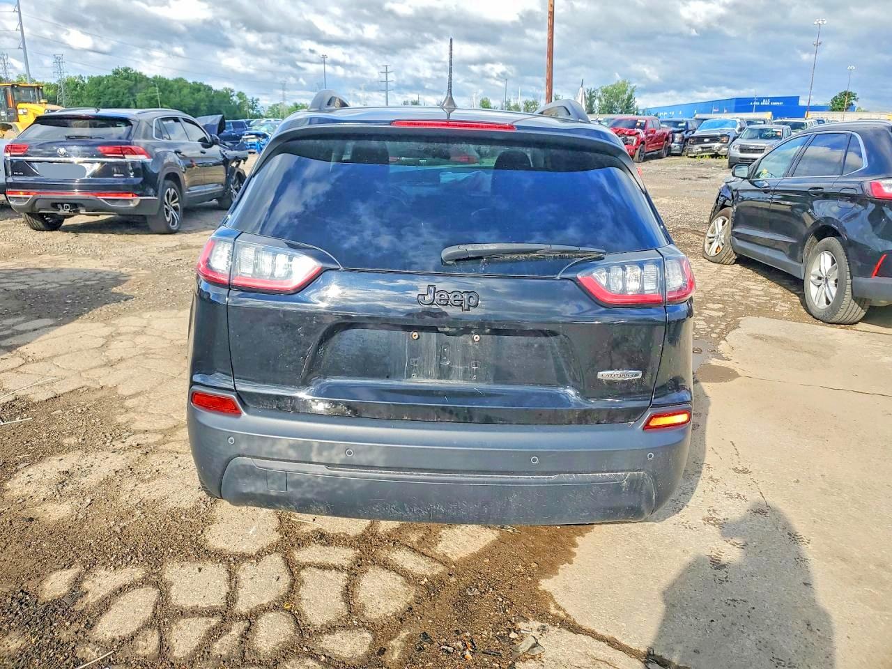 2019 JEEP CHEROKEE