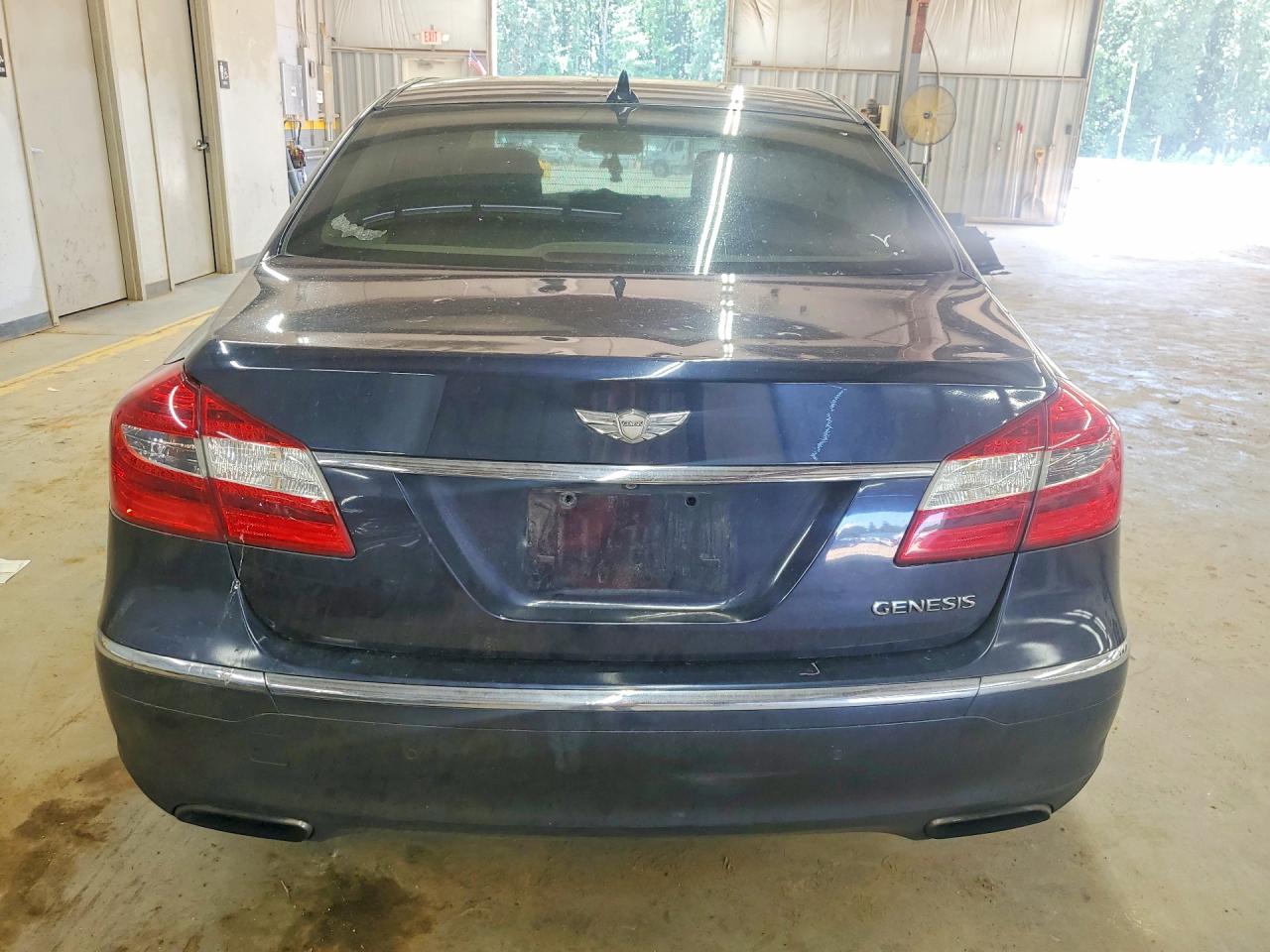 2012 HYUNDAI GENESIS