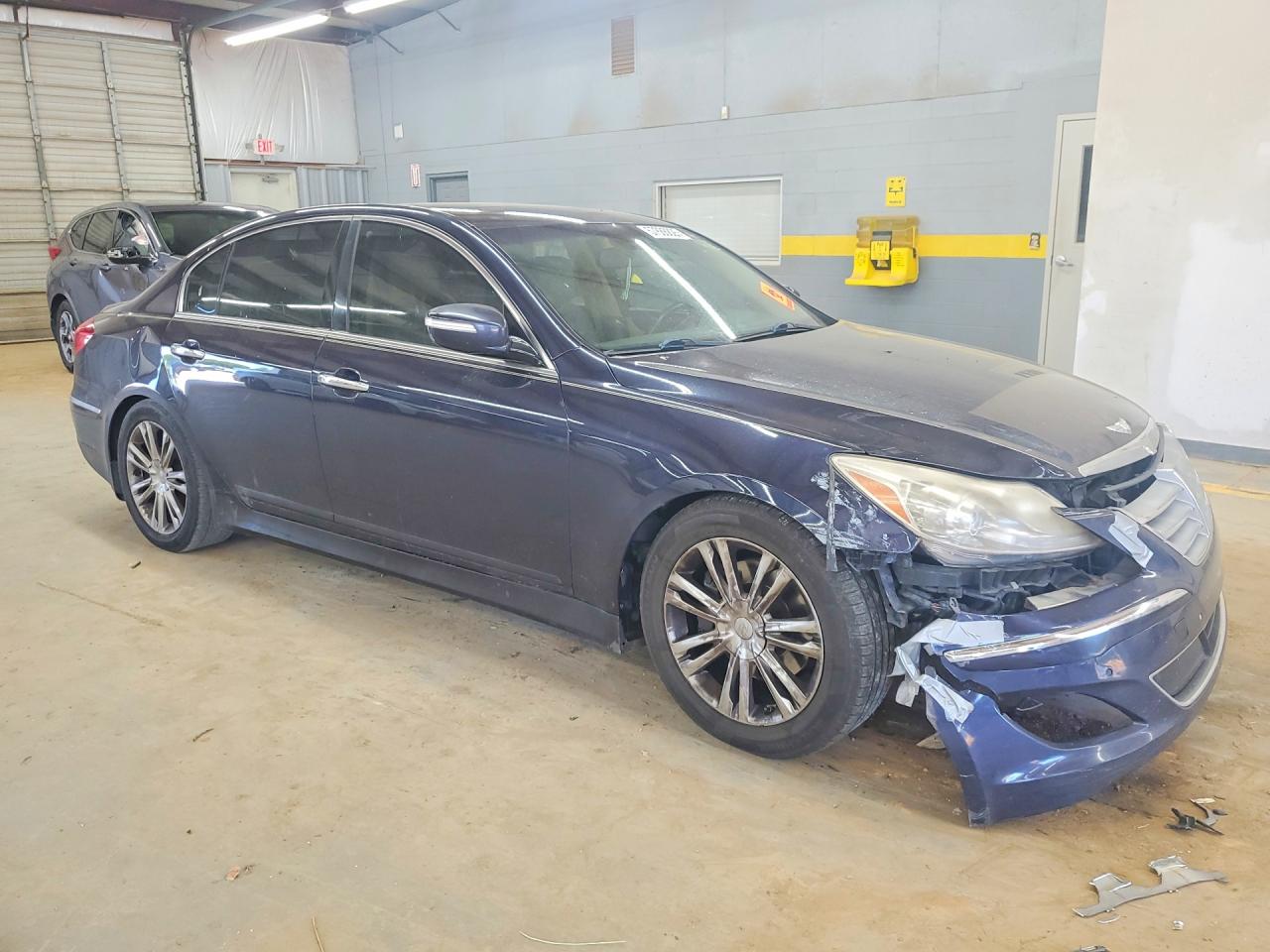 2012 HYUNDAI GENESIS