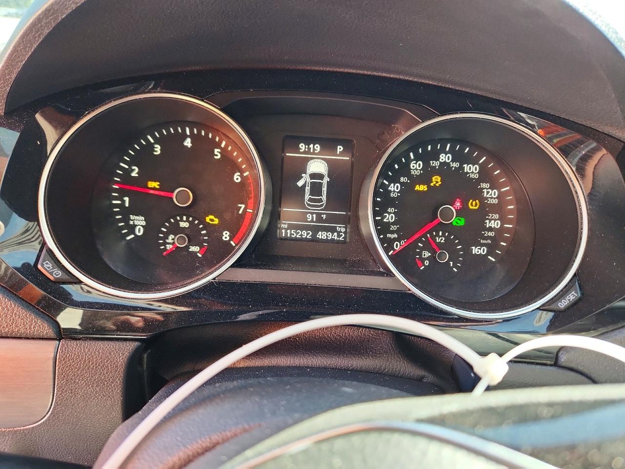 2016 VOLKSWAGEN JETTA