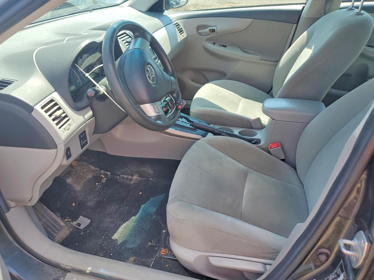 2013 TOYOTA COROLLA