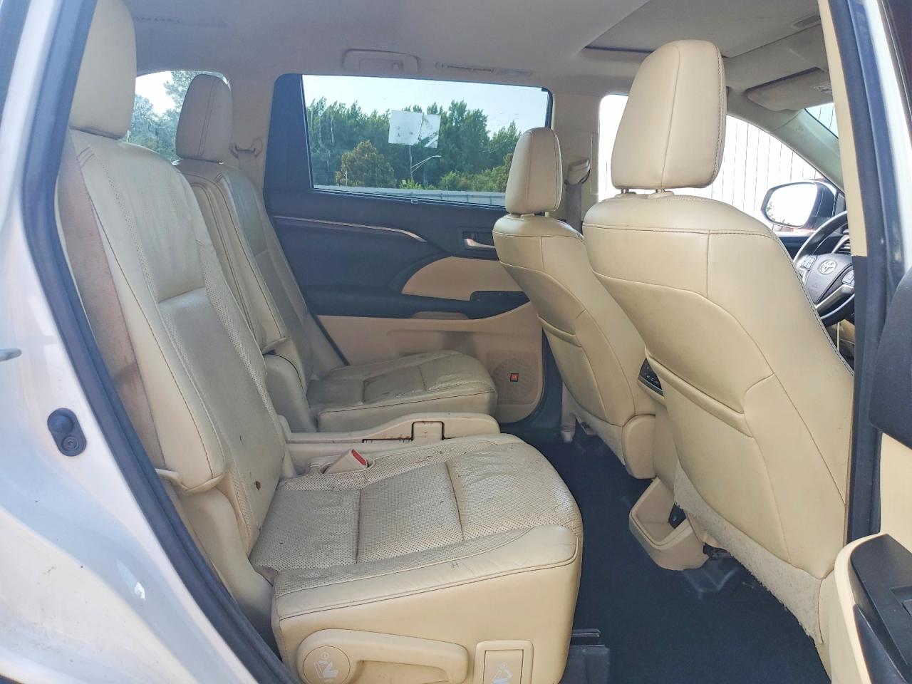 2015 TOYOTA HIGHLANDER