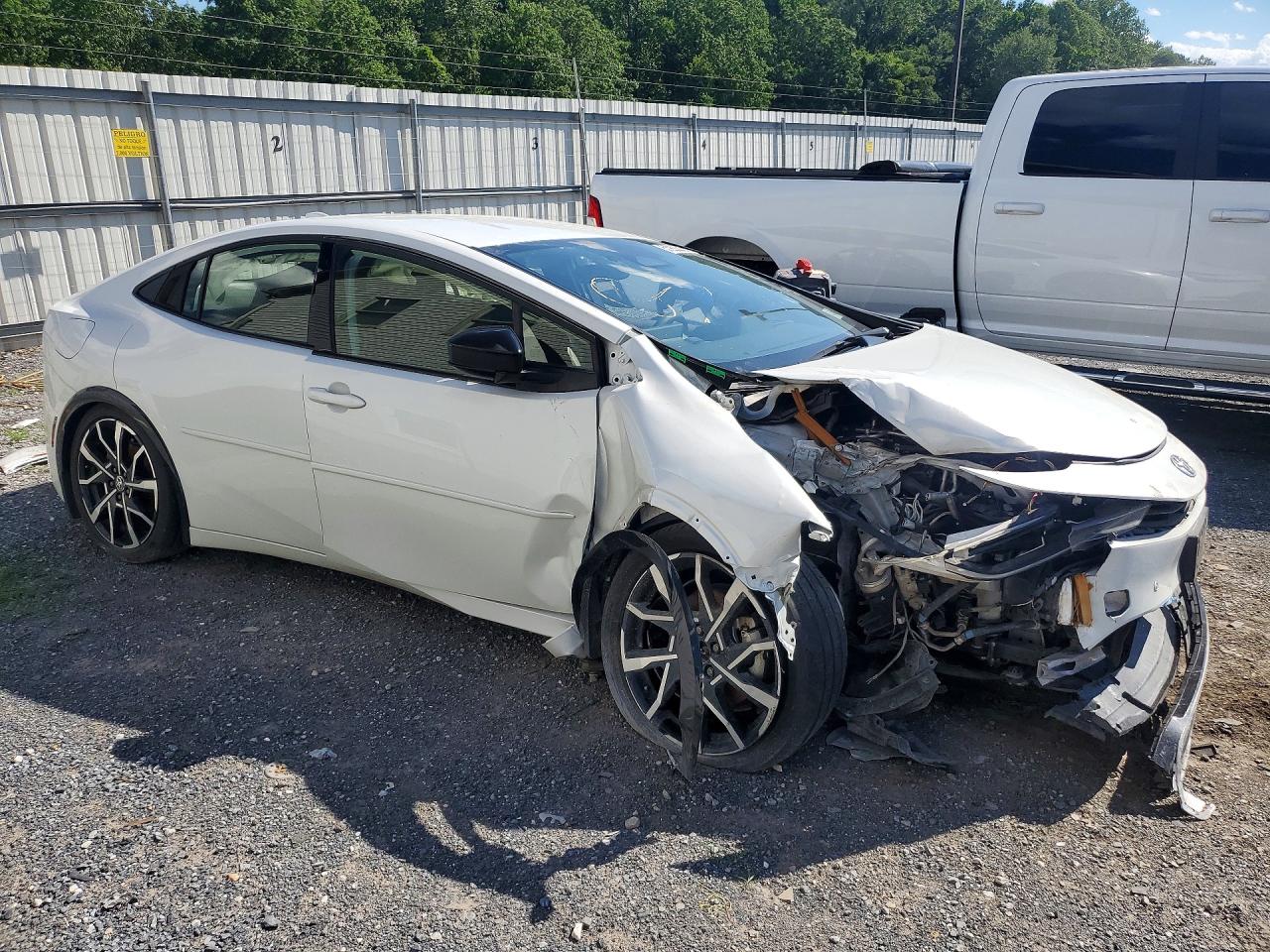 2024 TOYOTA PRIUS