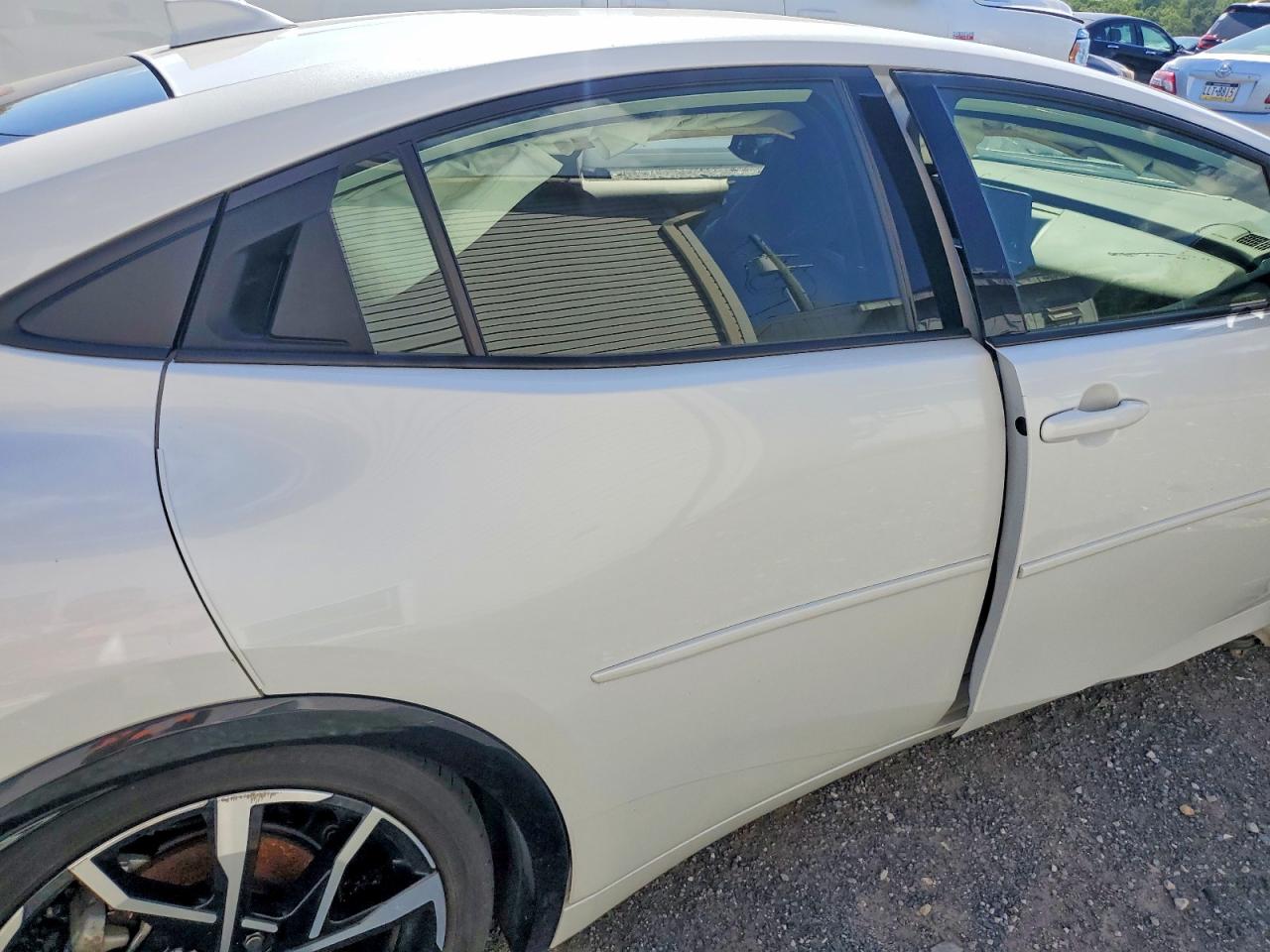 2024 TOYOTA PRIUS