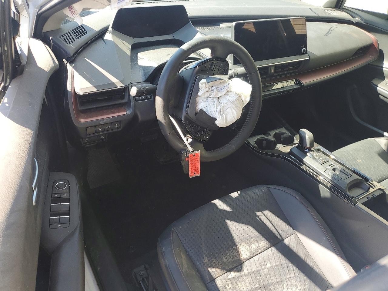 2024 TOYOTA PRIUS