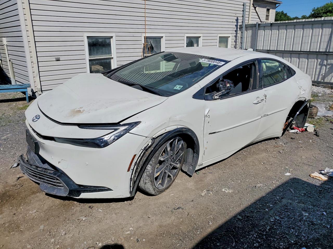 2024 TOYOTA PRIUS