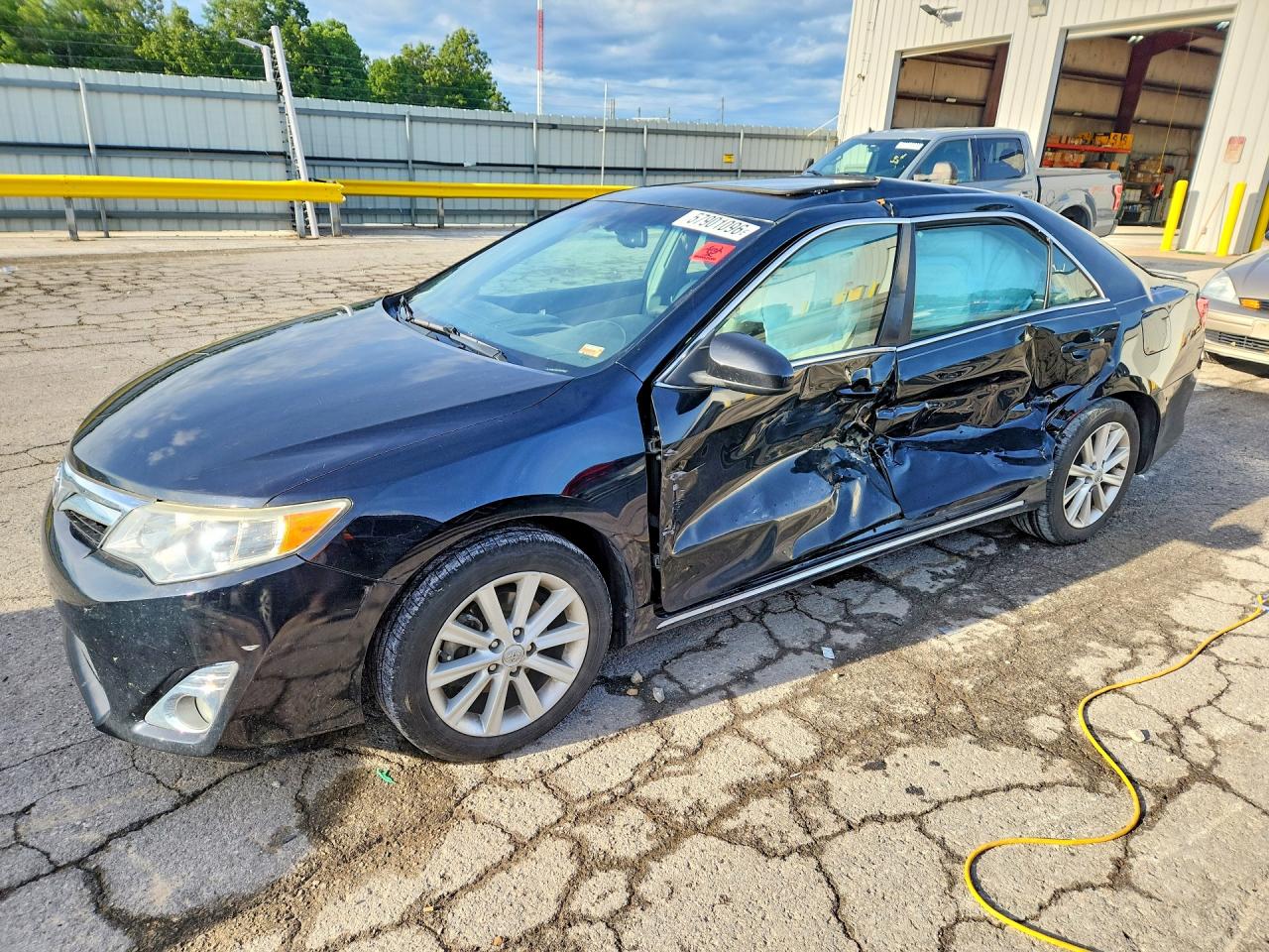 2012 TOYOTA CAMRY