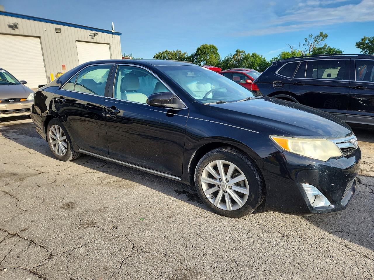 2012 TOYOTA CAMRY
