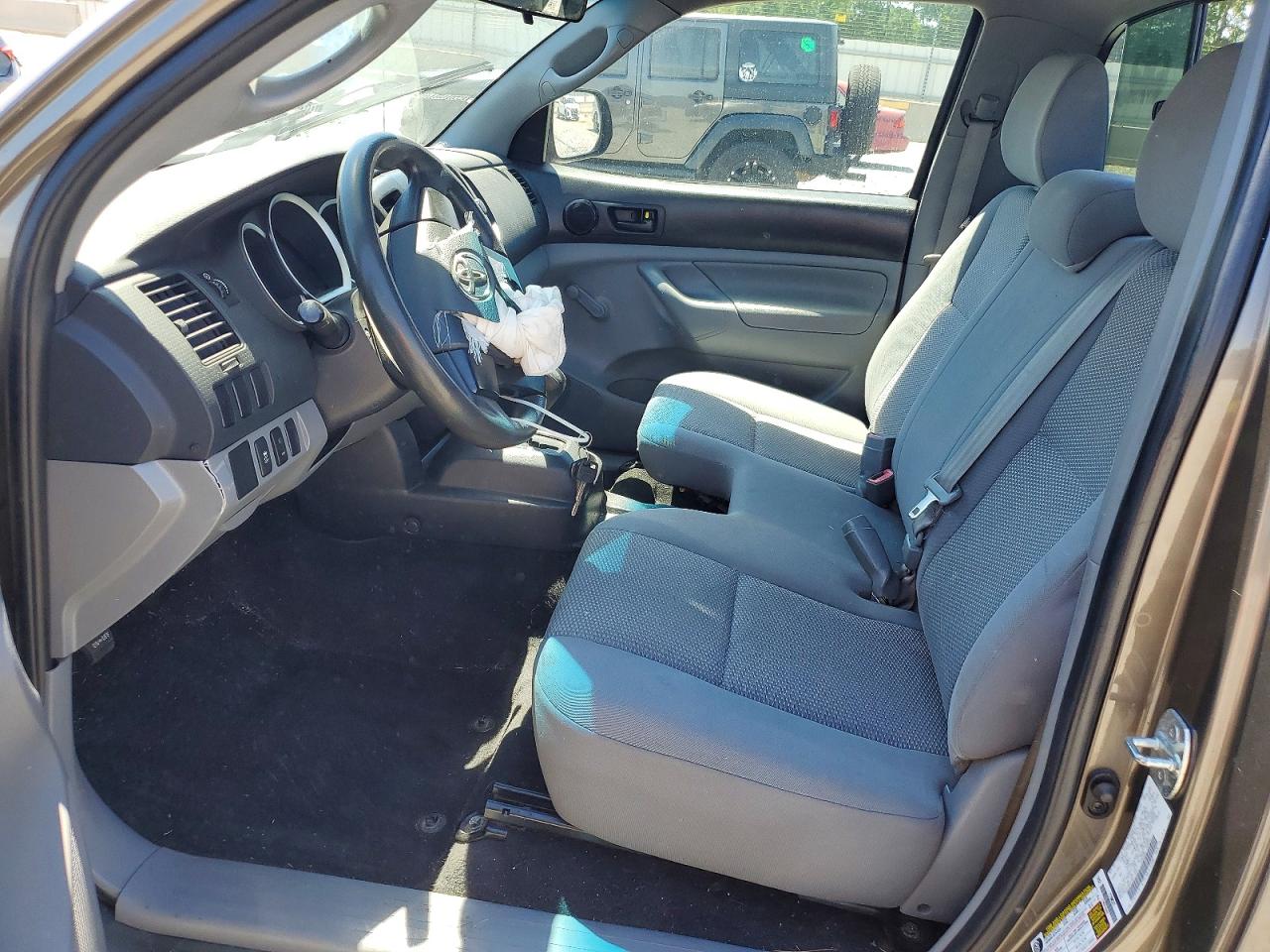 2012 TOYOTA TACOMA