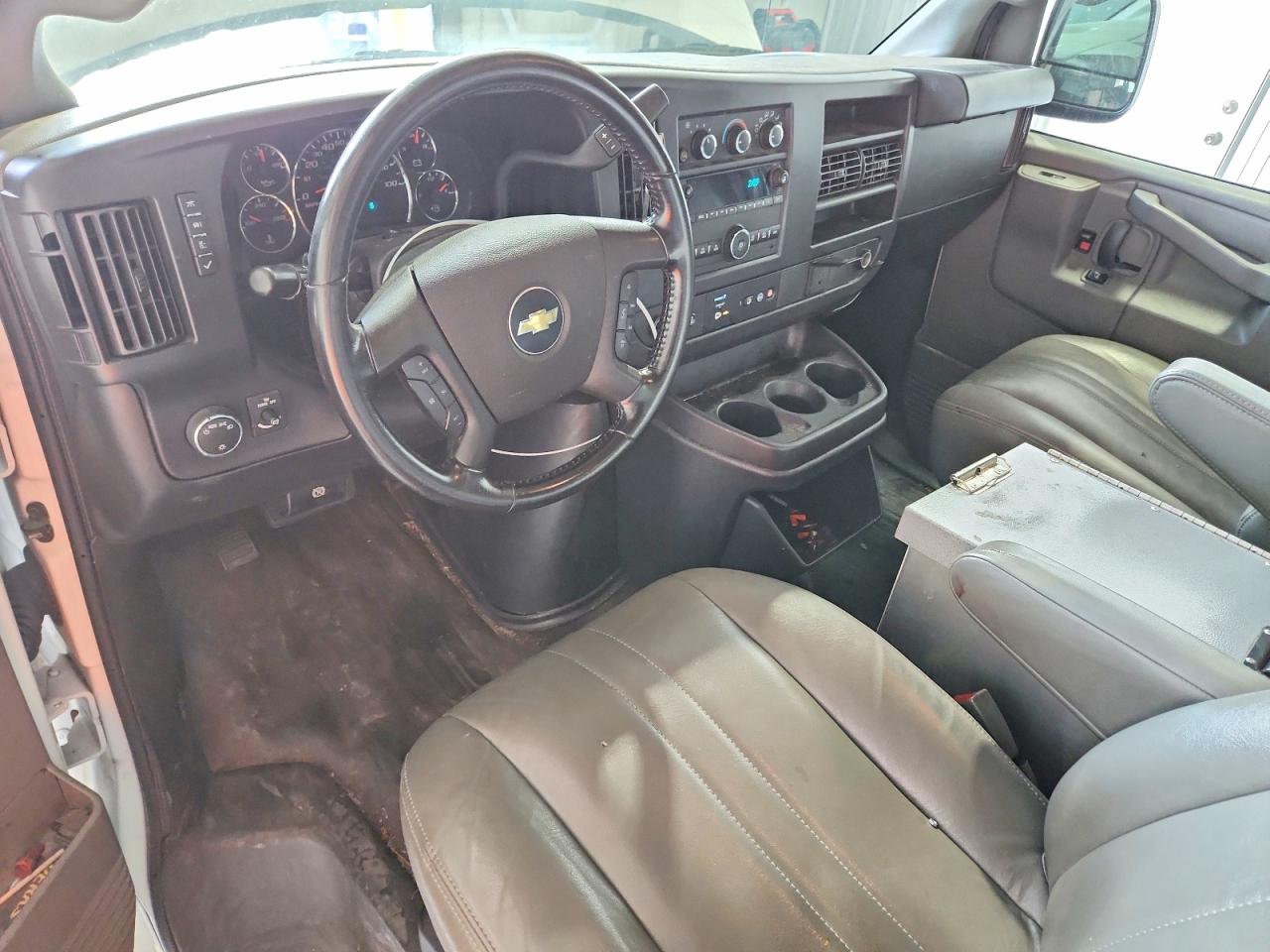 2023 CHEVROLET EXPRESS