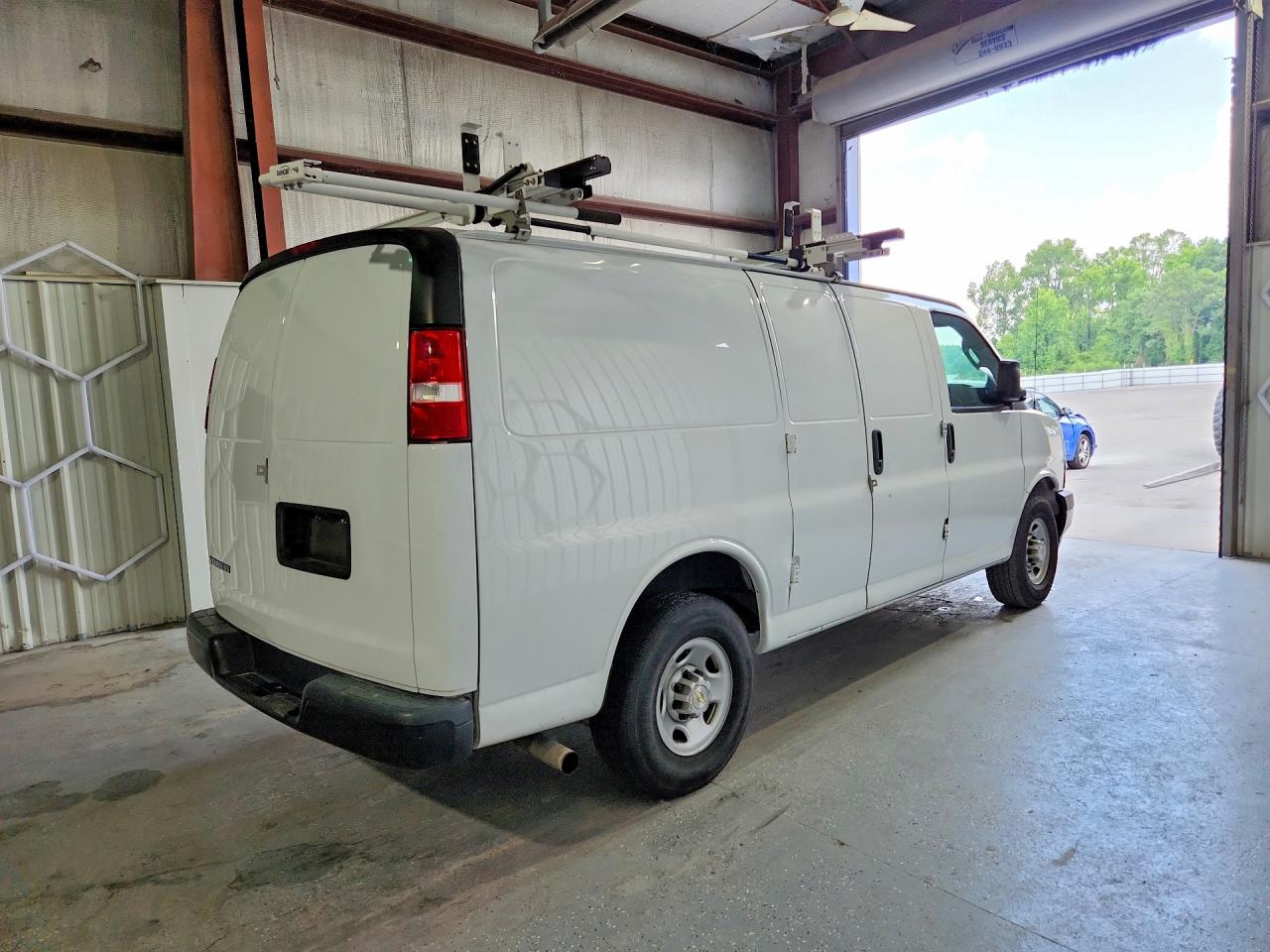 2023 CHEVROLET EXPRESS