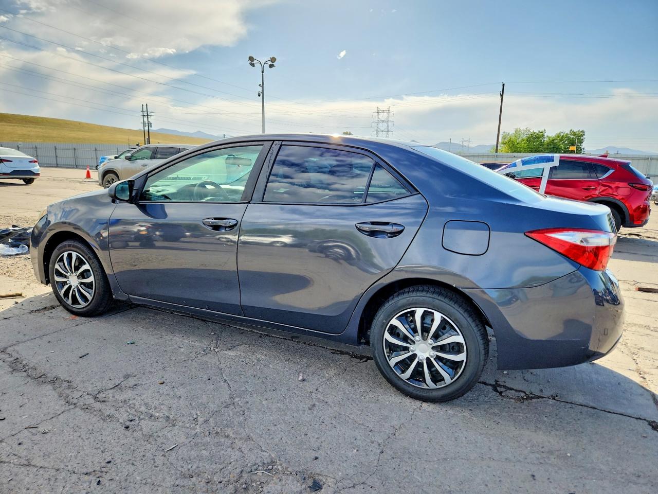 2015 TOYOTA COROLLA