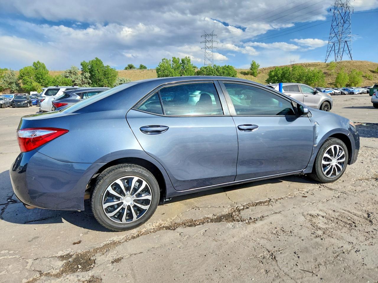 2015 TOYOTA COROLLA