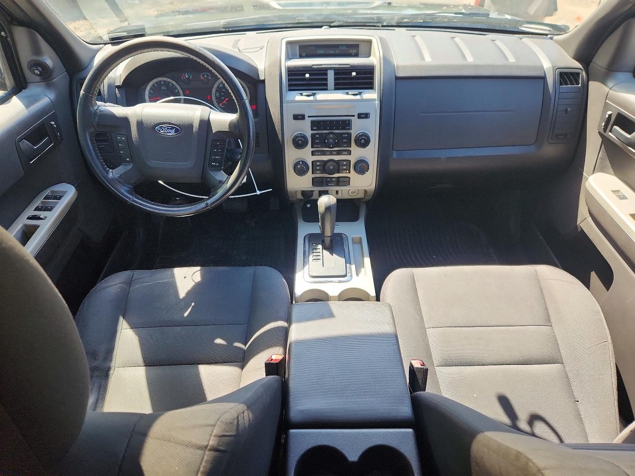2011 FORD ESCAPE