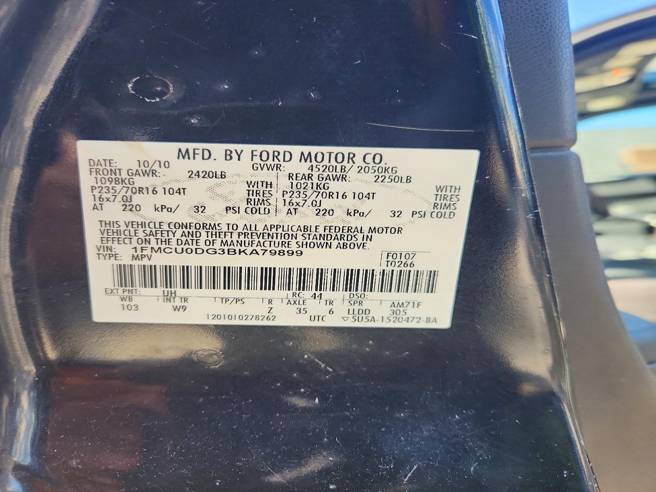 2011 FORD ESCAPE
