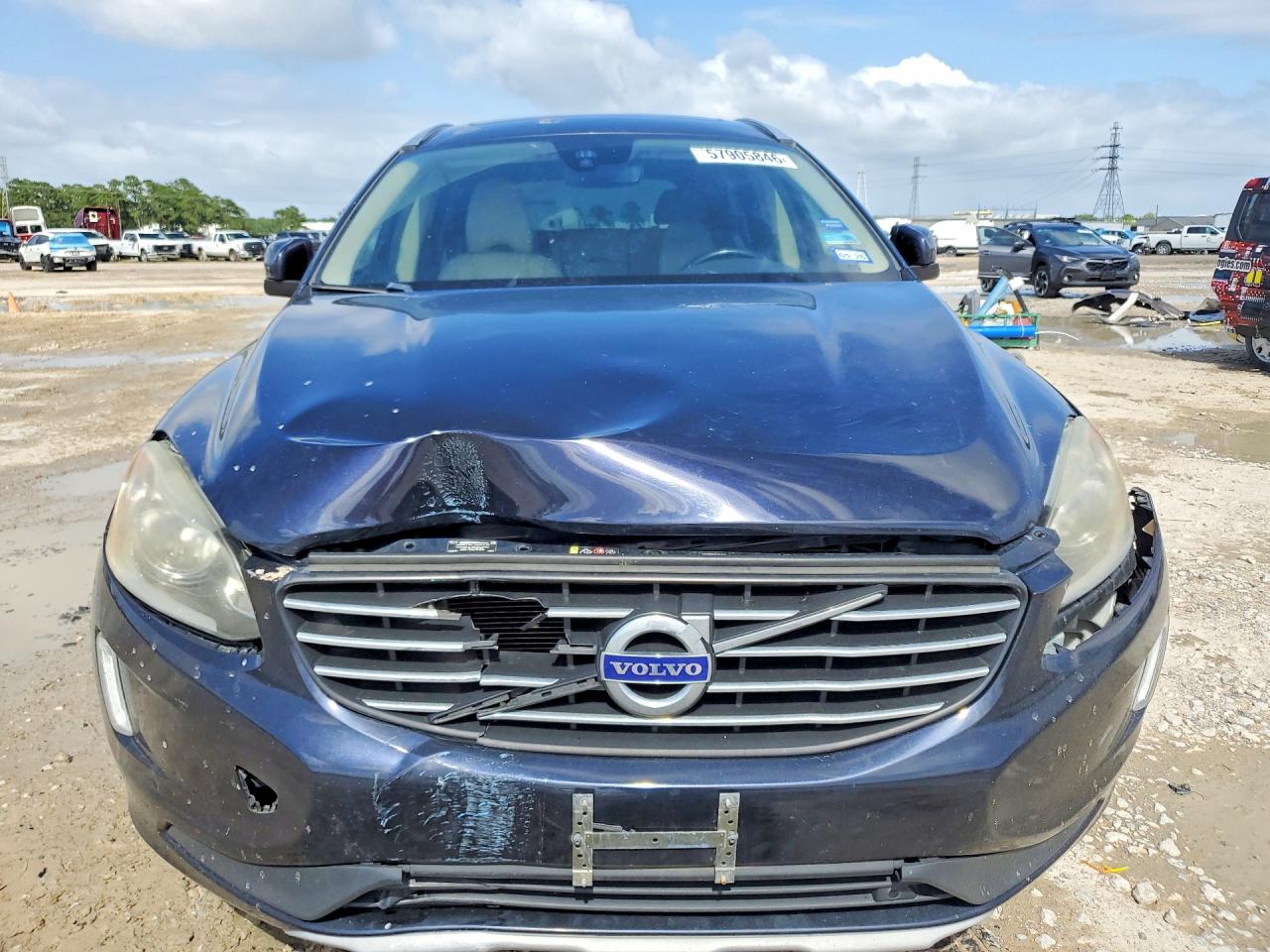 2016 VOLVO XC60