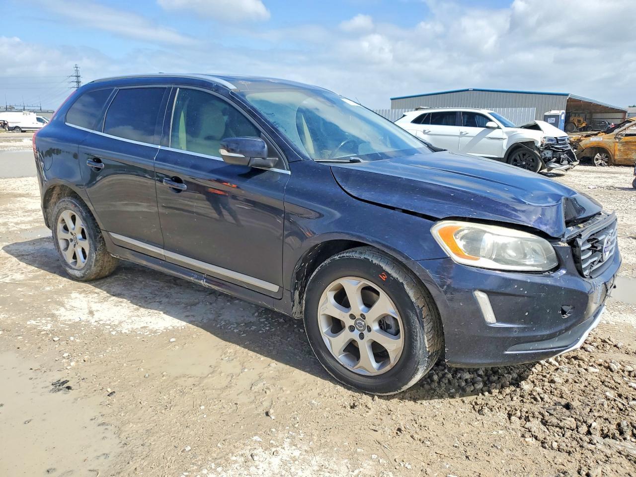 2016 VOLVO XC60