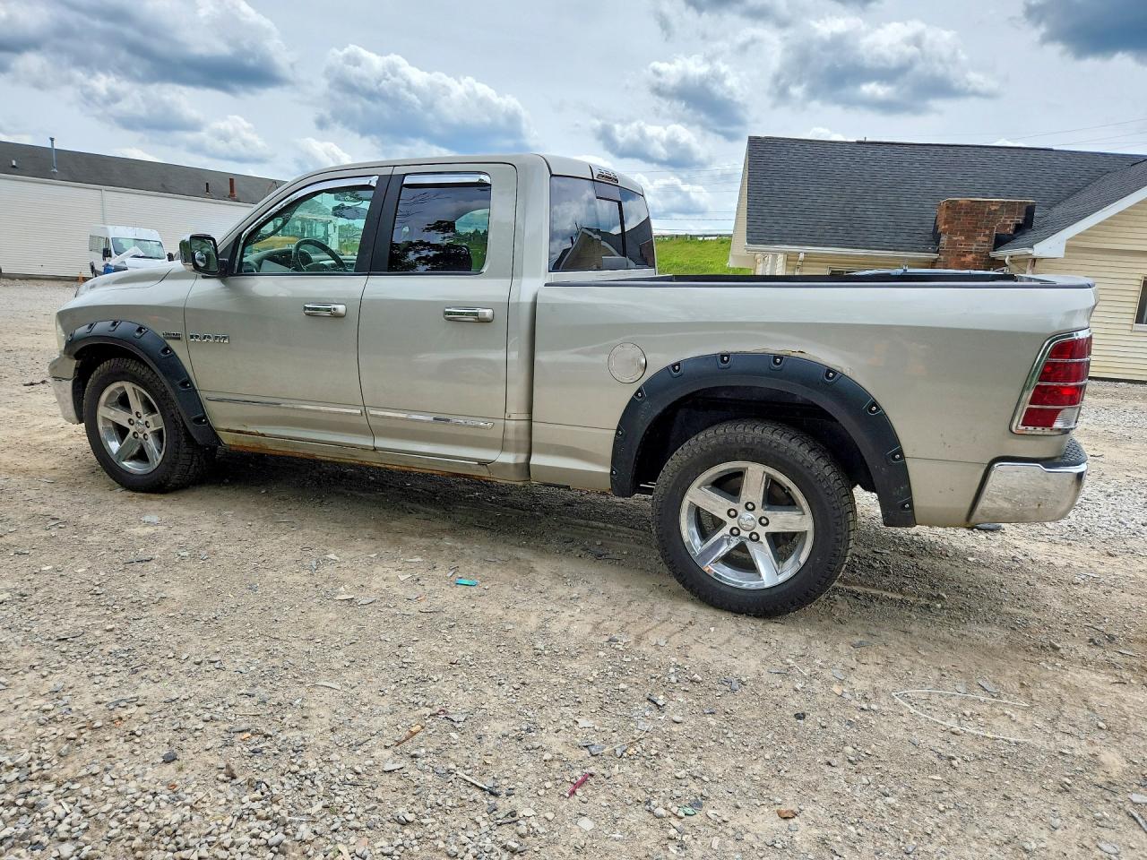 2010 DODGE RAM 1500