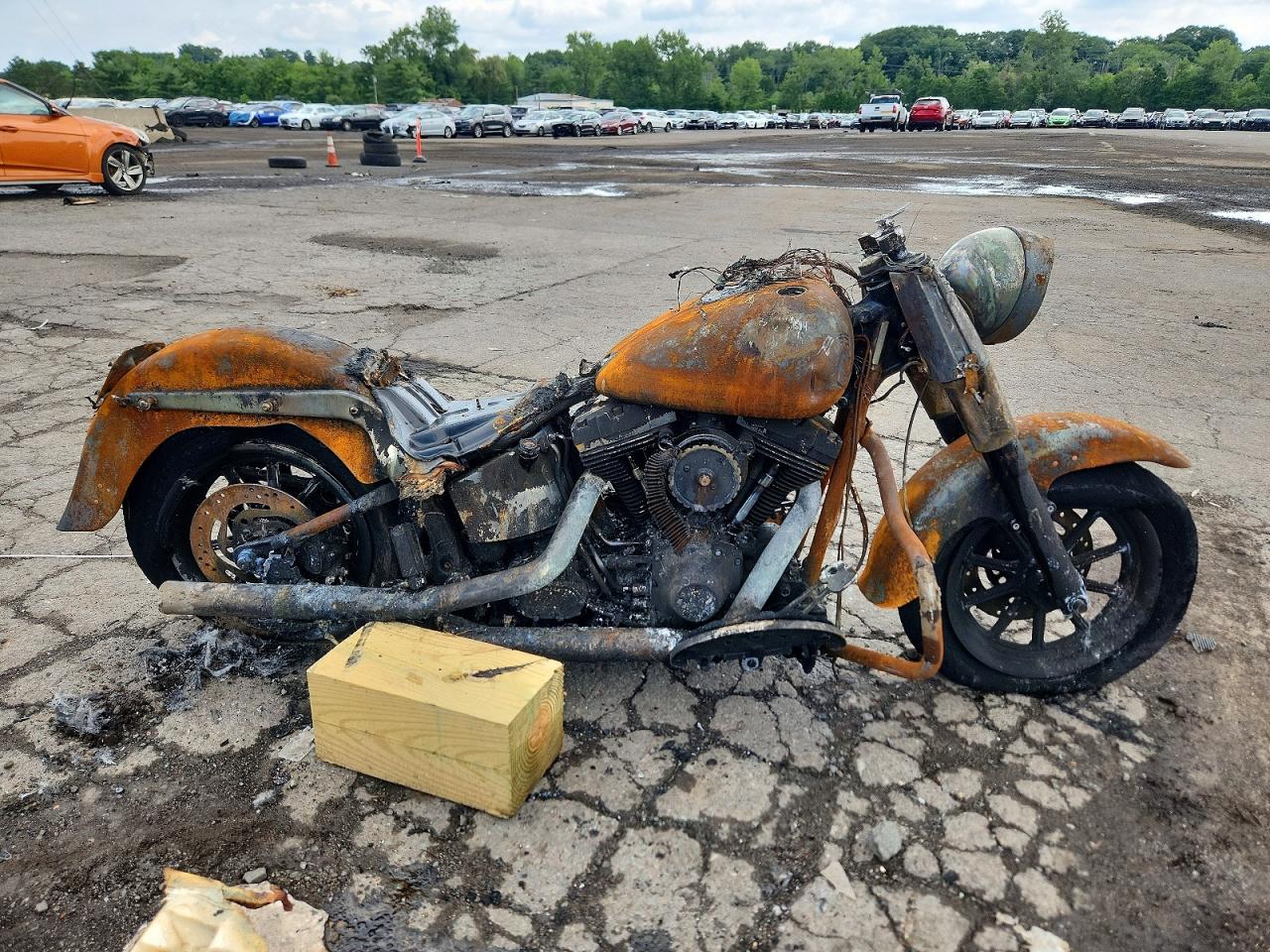 2005 HARLEY-DAVIDSON FL