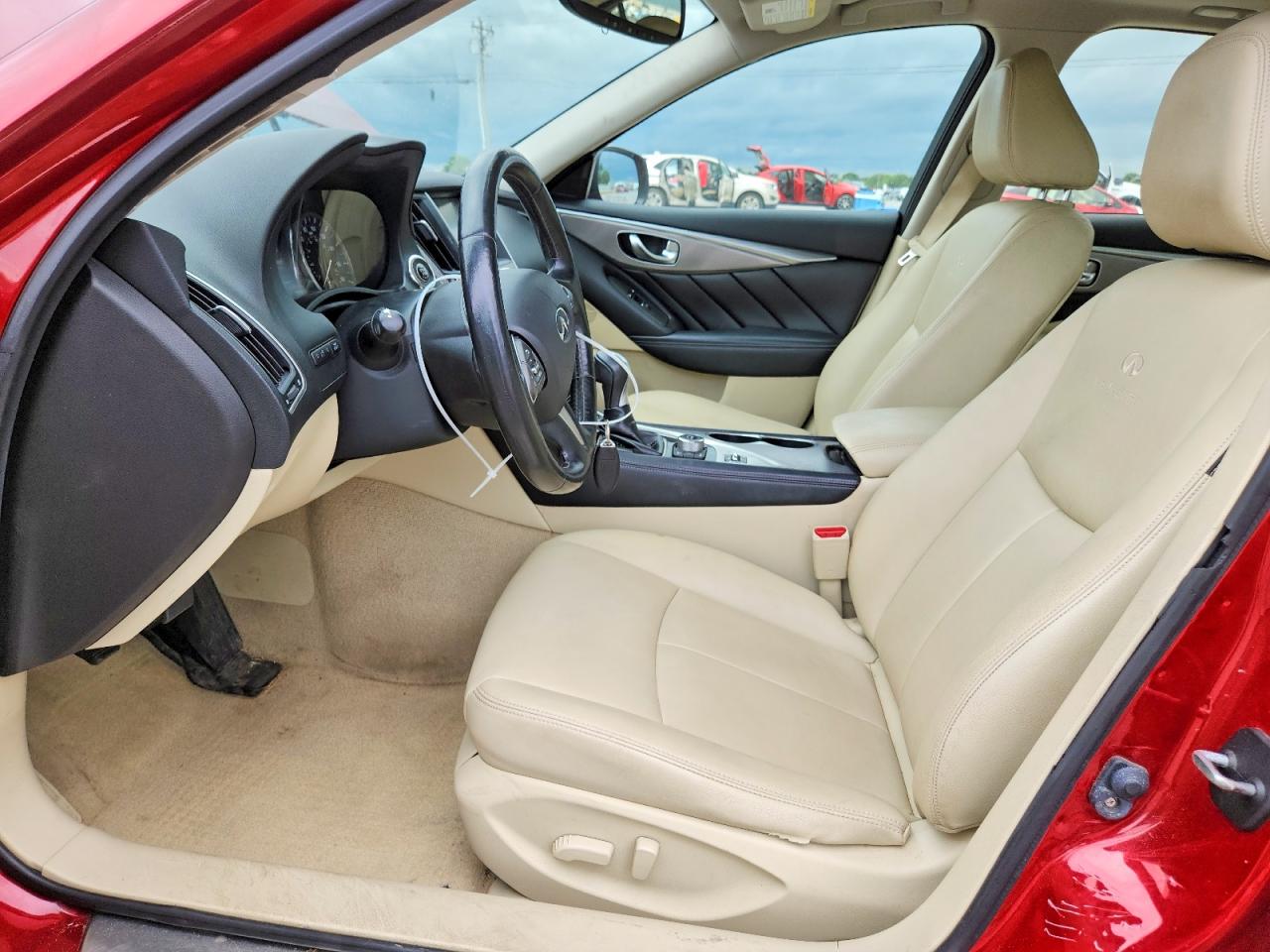 2014 INFINITI Q50