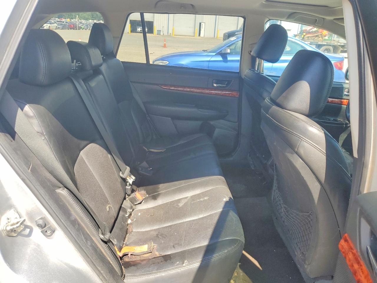 2012 SUBARU OUTBACK