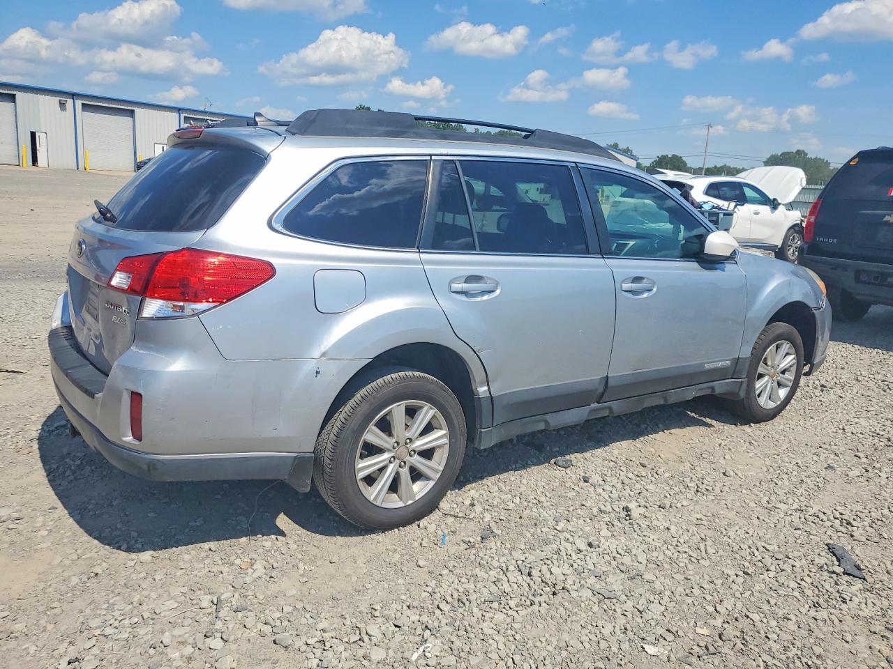 2012 SUBARU OUTBACK