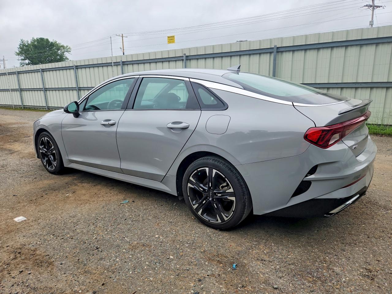 2022 KIA K5