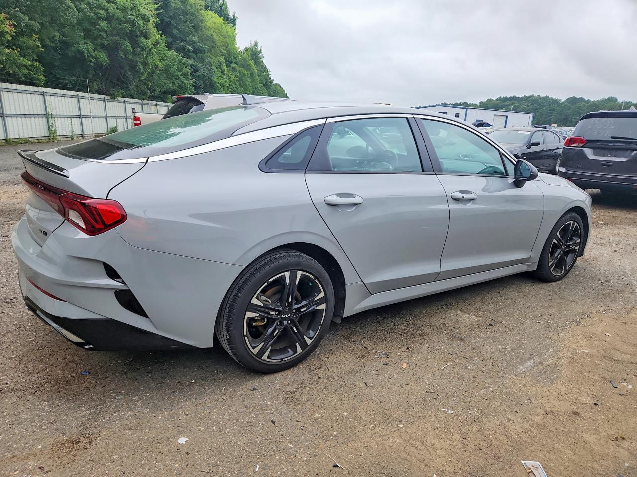 2022 KIA K5