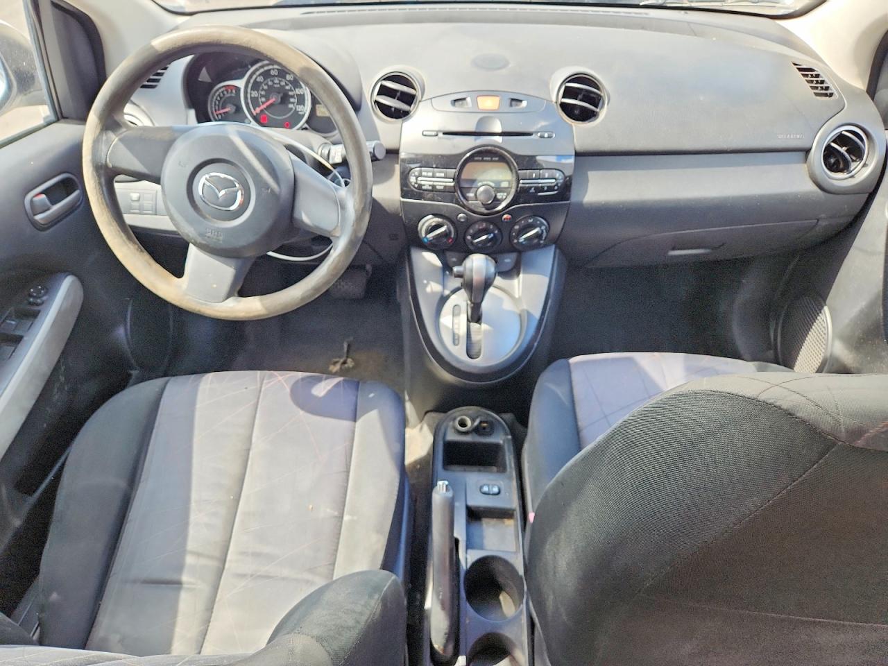2014 MAZDA 2