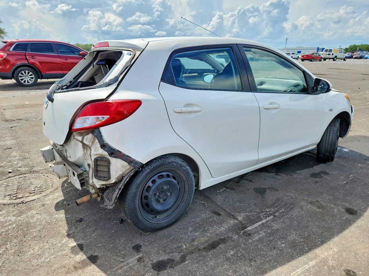 2014 MAZDA 2