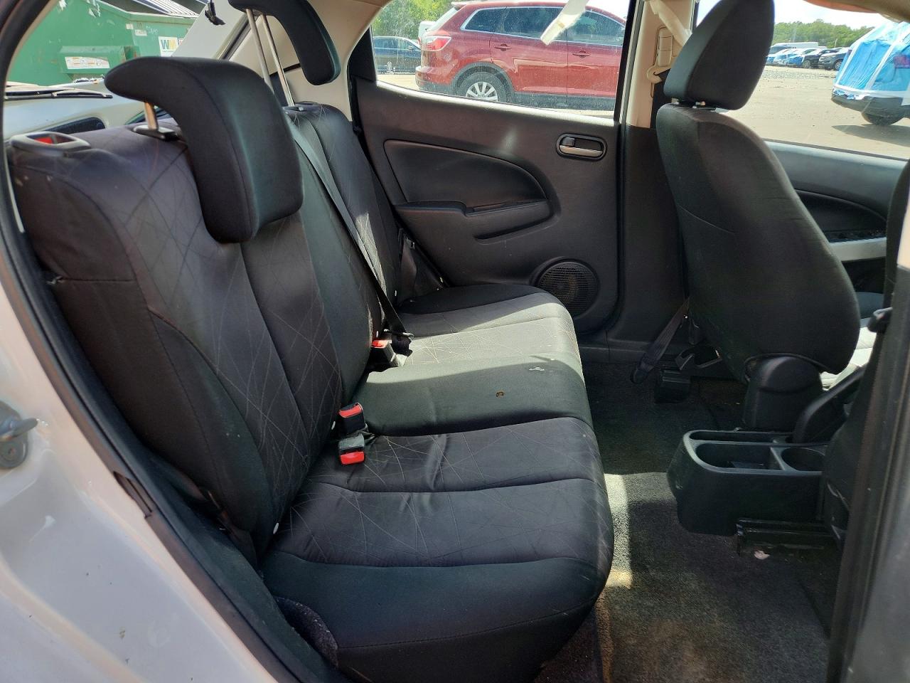 2014 MAZDA 2