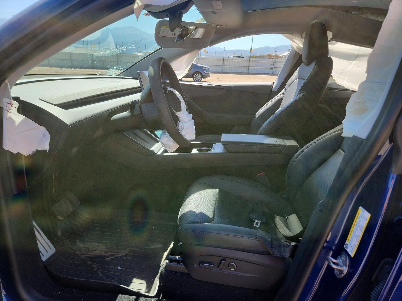 2026 TESLA MODEL Y