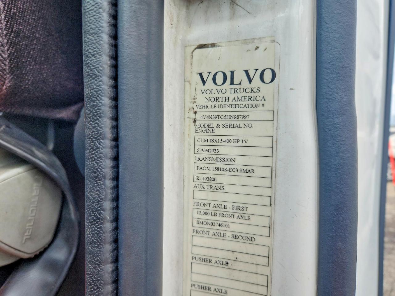 2017 VOLVO VN