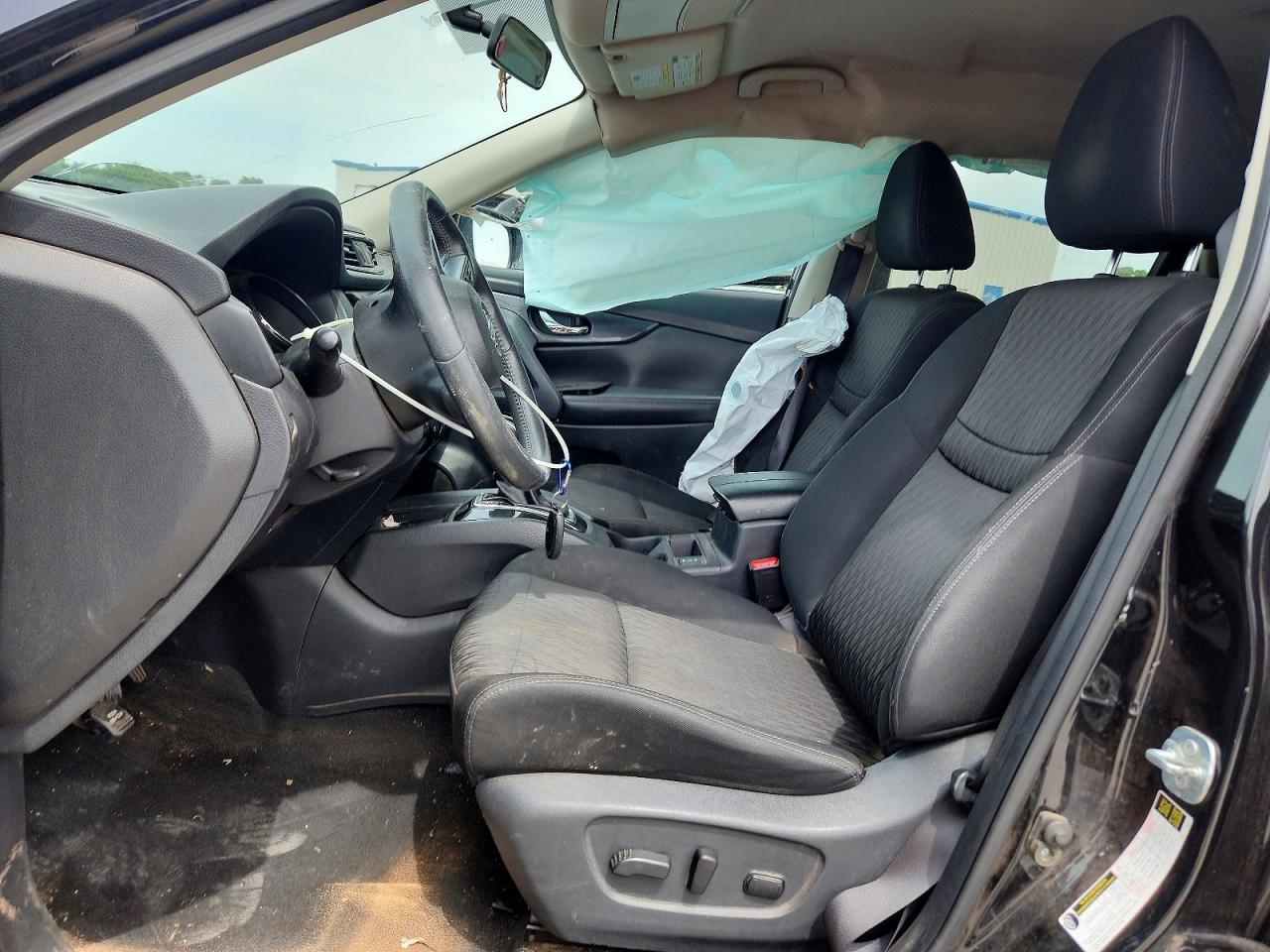 2017 NISSAN ROGUE