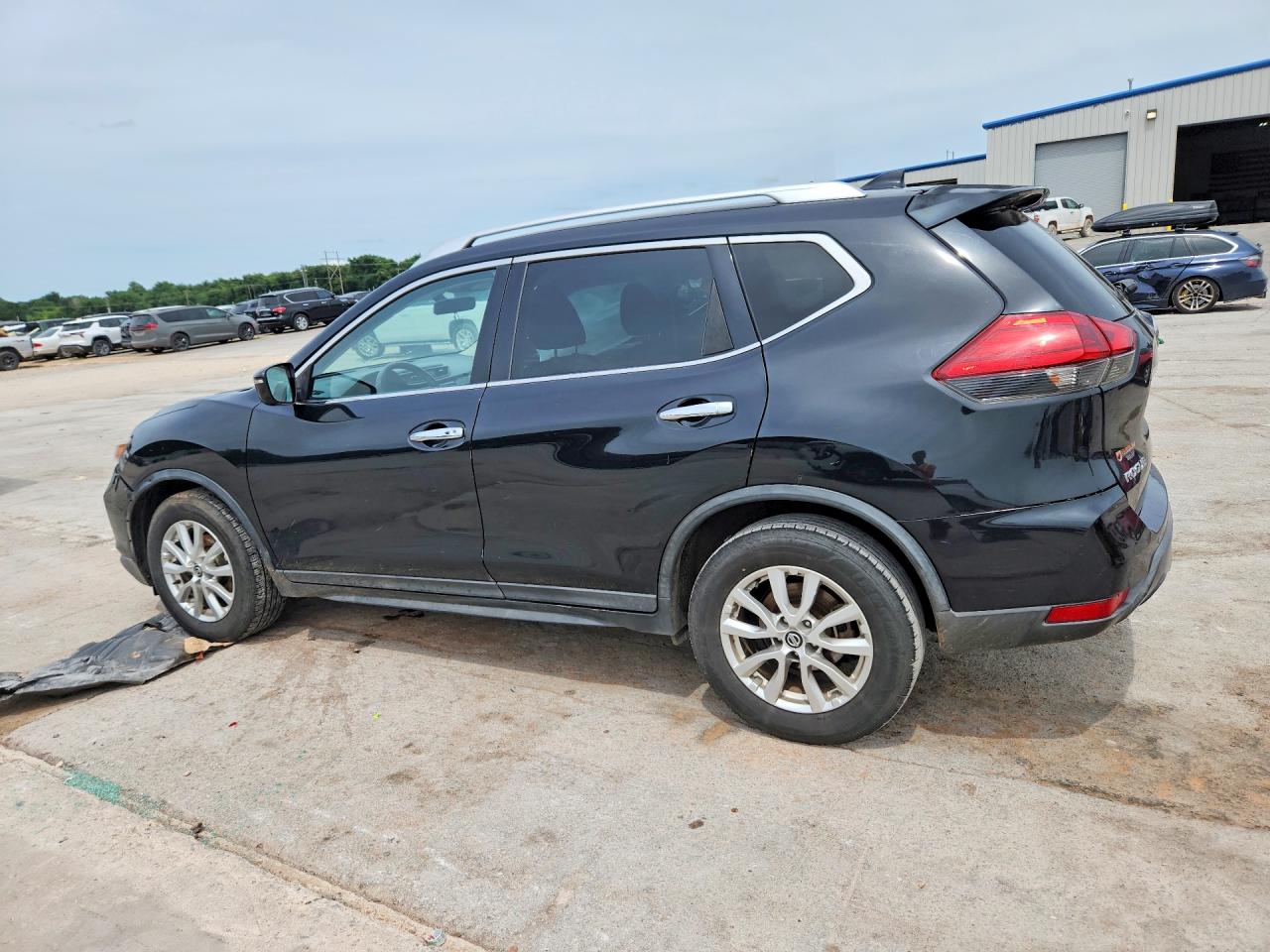 2017 NISSAN ROGUE