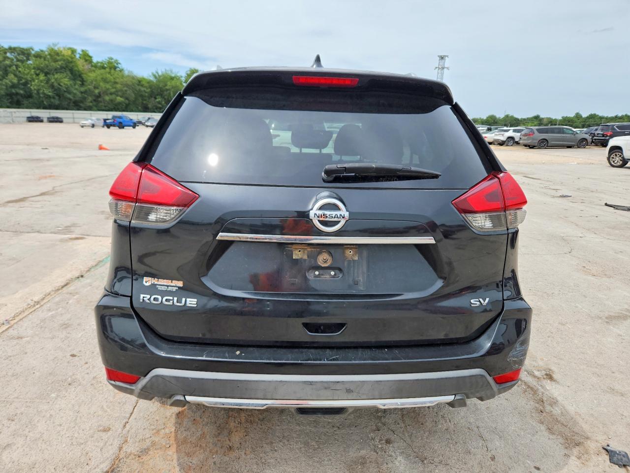 2017 NISSAN ROGUE