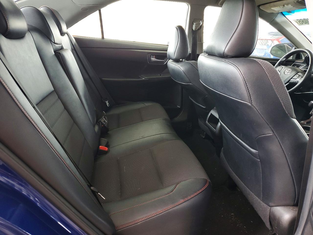 2016 TOYOTA CAMRY